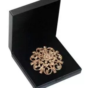 SD® Limited Edition Plastron nål